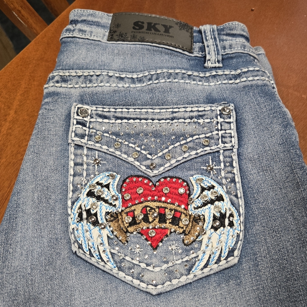 Sky Women's Blue Jeans with Heart Embroidery